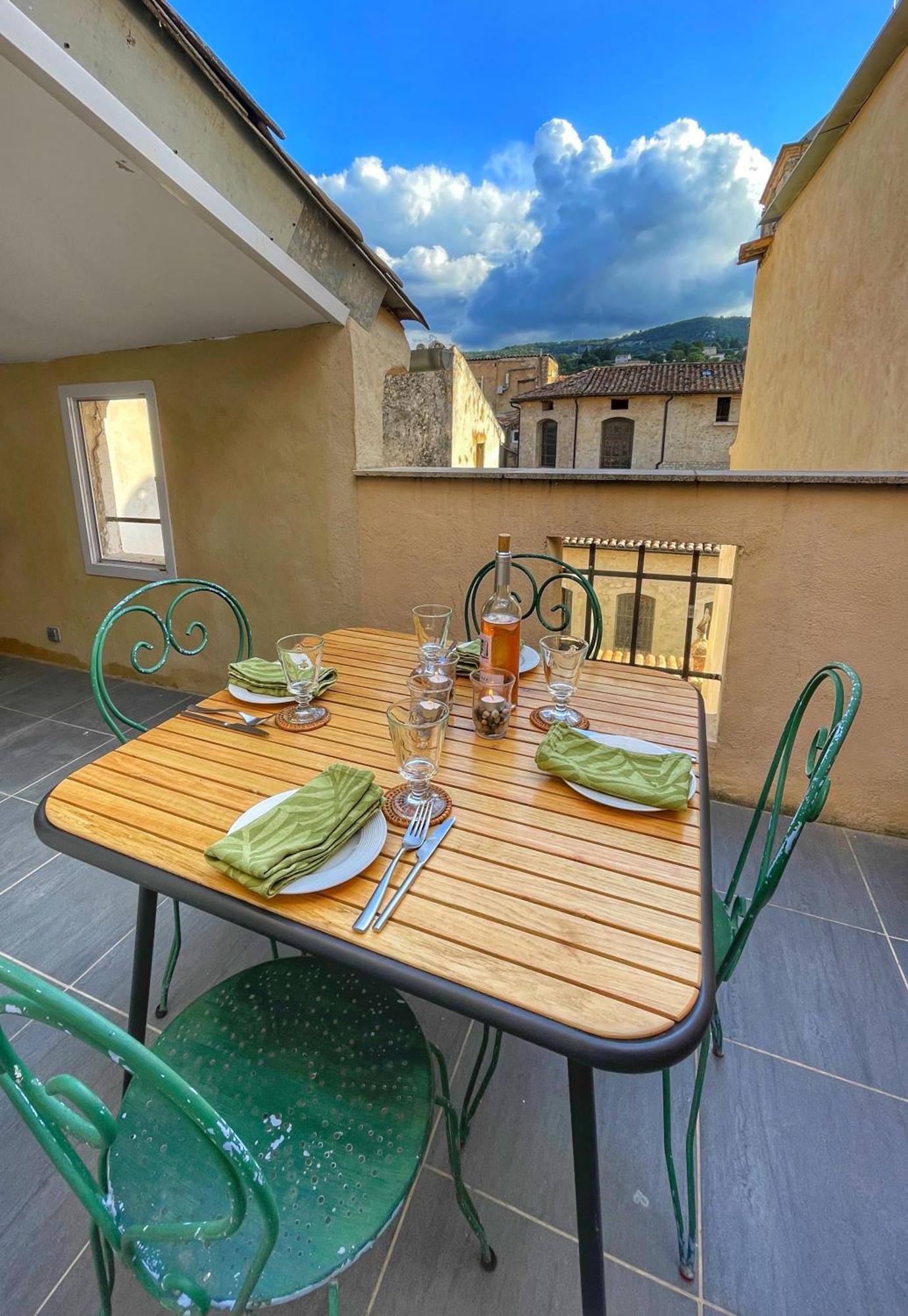 Le Petit Delphia Apartment Apt Luaran gambar