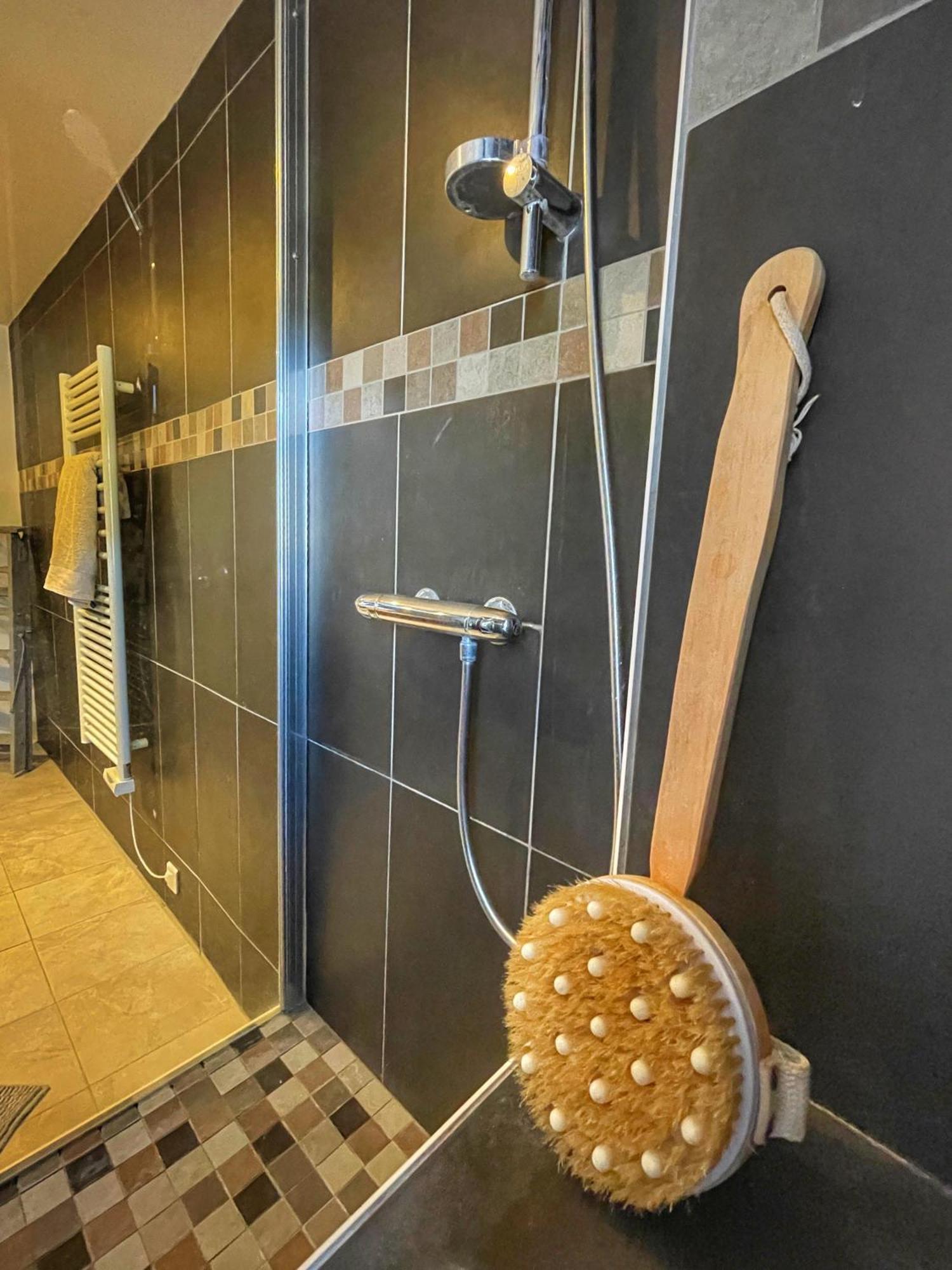 Le Petit Delphia Apartment Apt Luaran gambar